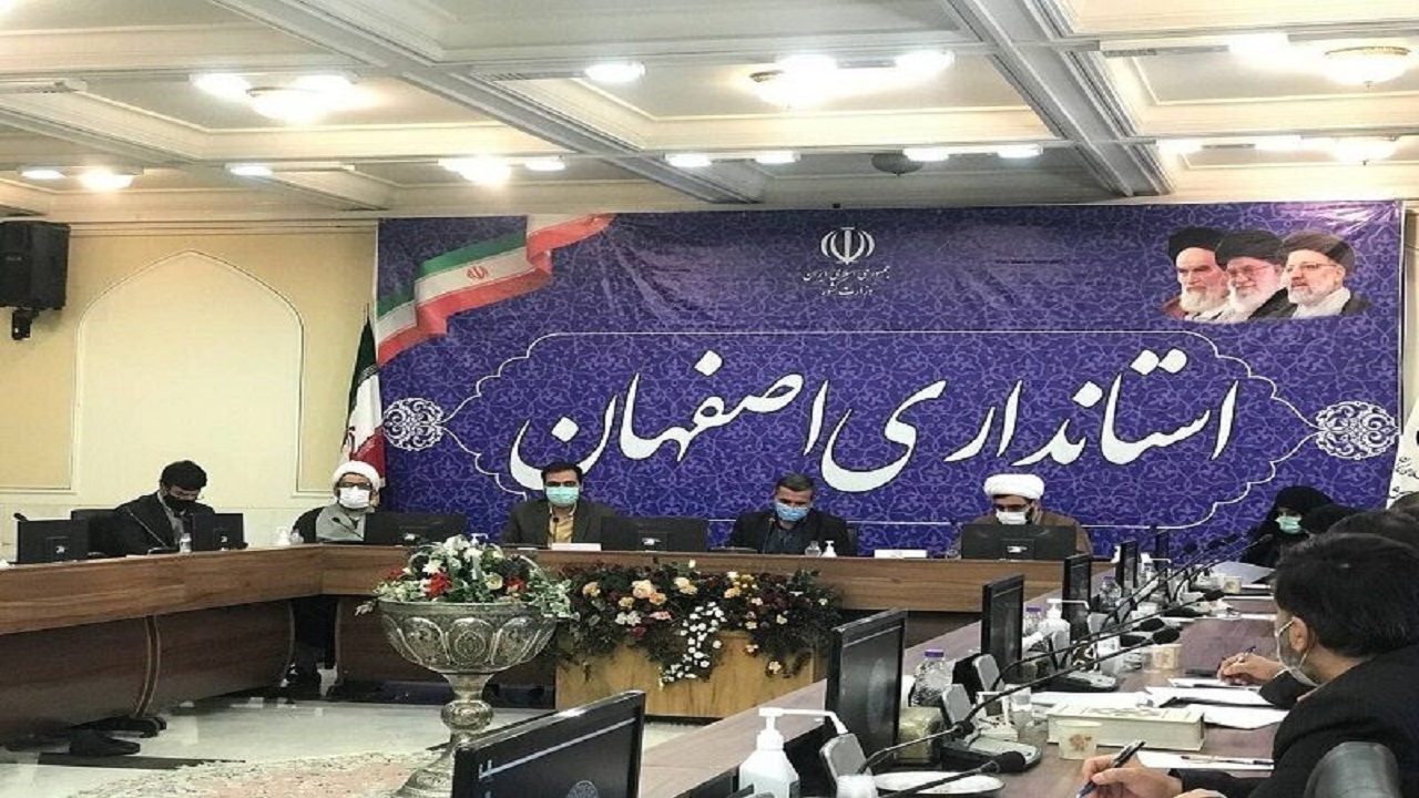 اهمیت فرهنگسازی در زمینه پوشش و لباس