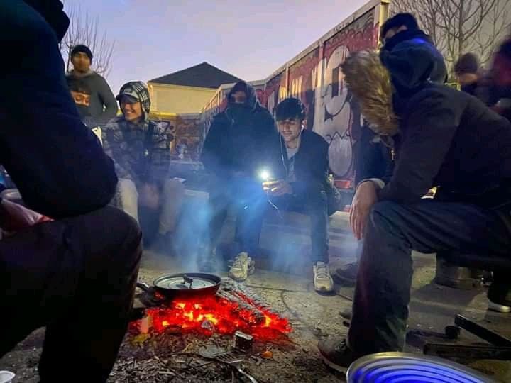 تصاویری از تجمع مهاجران افغان در منطقه پانتان پاریس
