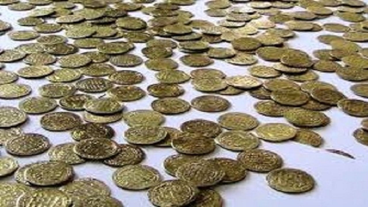 کشف ۲۱۹ سکه تقلبی با طرح دوره الیمایی در بویین میاندشت