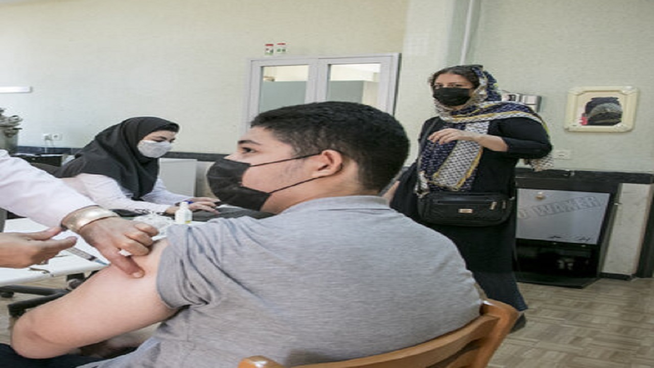 دستوری برای واکسیناسیون دوز چهارم واکسن کرونا نداریم