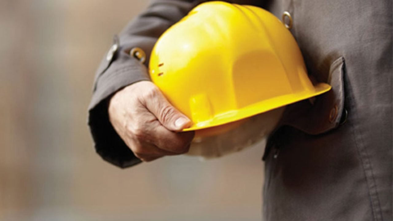 قیمت انواع کلاه ایمنی مهندسی در بازار چقدر است؟