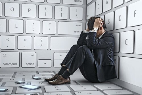 اعتیاد اینترنتی، تله پنهان فضای مجازی است