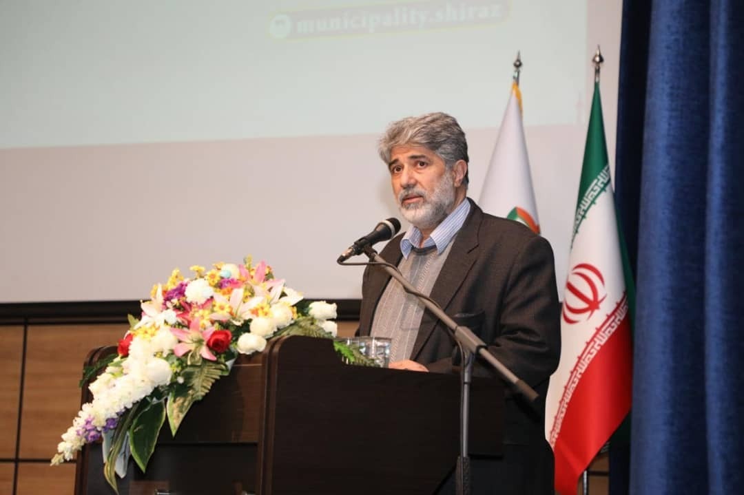 شیراز محروم‌ترین کلانشهر کشور/ تخریب بافت تفسیر غلطی است