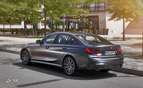 بی ام و 3-Series 2022
