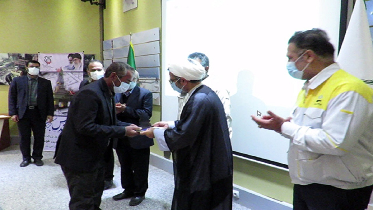 تعداد کارکنان خارجی موثر، در نیروگاه اتمی بوشهر کمتر از انگشتان دست است