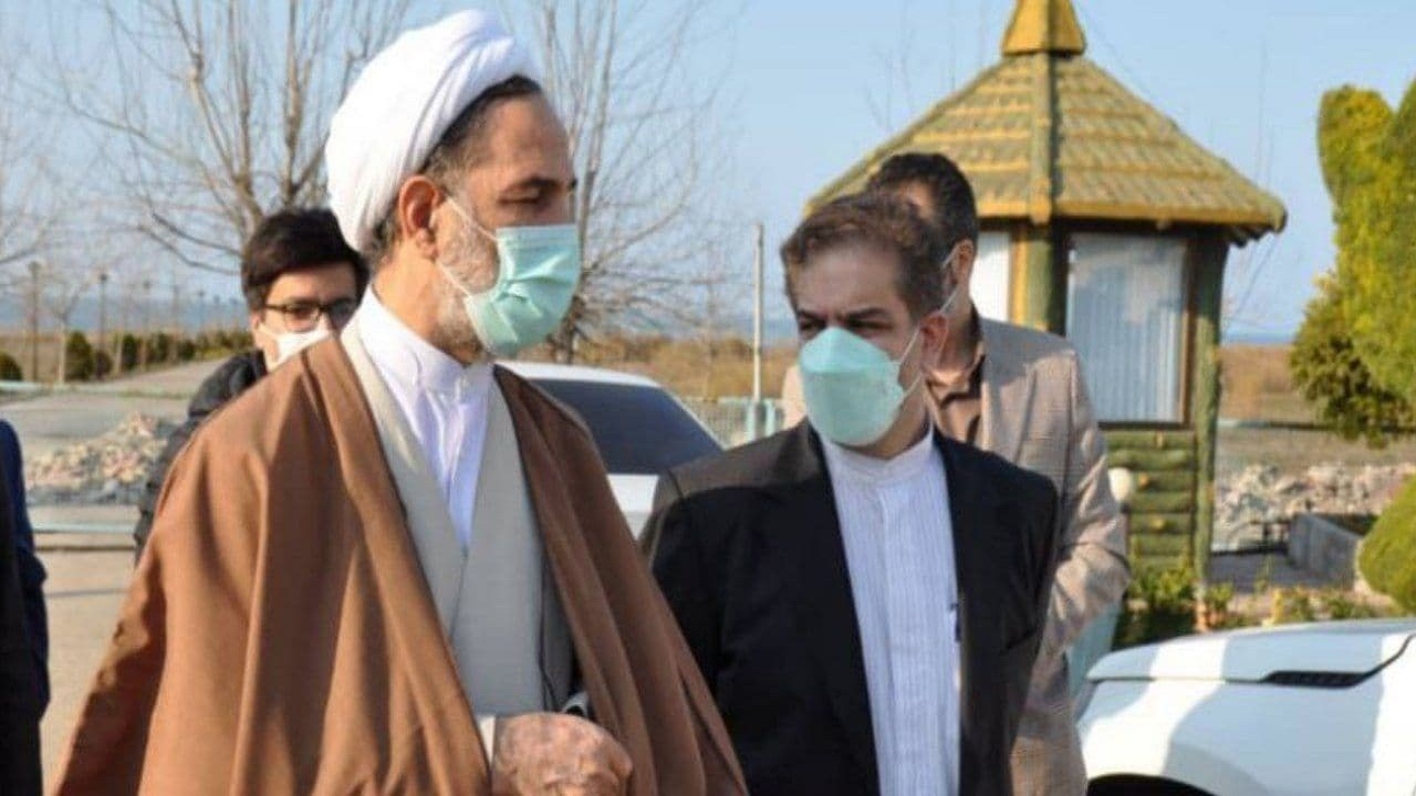 برخی مستحدثات حریم ساحلی هنوز تخریب نشده اند