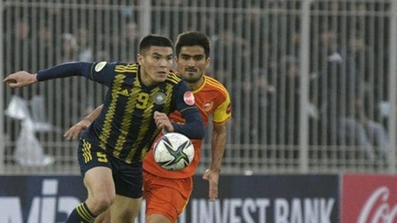 مهاجم ازبکستانی مدنظر پرسپولیس وارد ایران شد