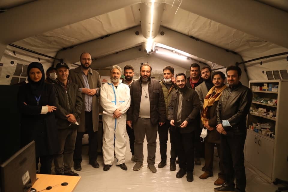 بازدید علی فروغی و مدیران شبکه سه سیما از پشت صحنه &laquo;موج اول&raquo;