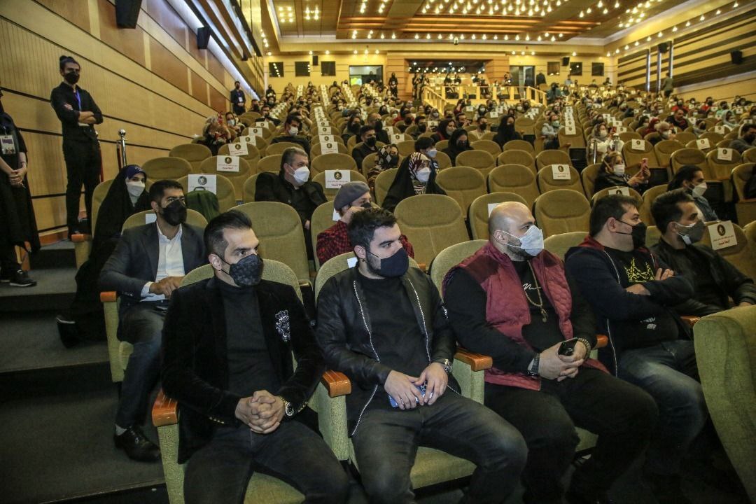«ش کو؟!ه»؛ کتابی با محوریت مقابله با روانشناسی زرد + فیلم