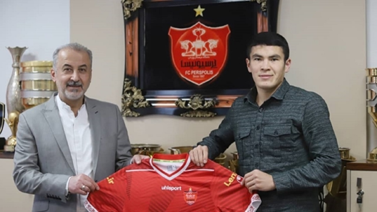 عقد قرارداد مهاجم ازبکستانی با پرسپولیس