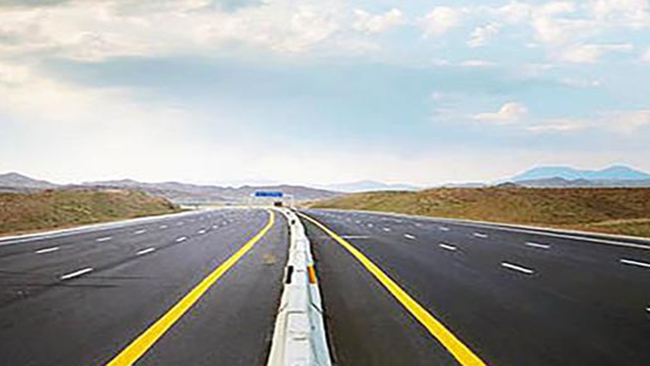 ۷۳ کیلومتر از بزرگراه فسا – داراب در دست اجرا