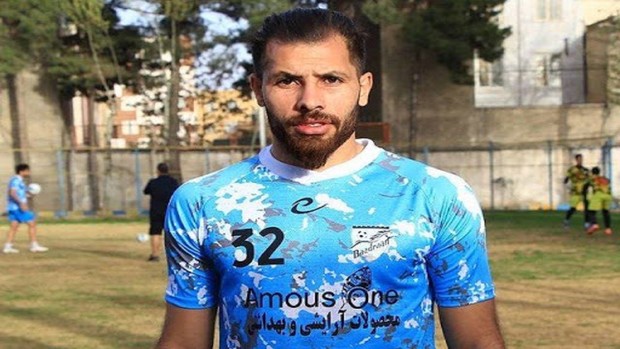 آفاقی: زندگی فوتبالی‌ام را مدیون مرحوم دست نشان هستم