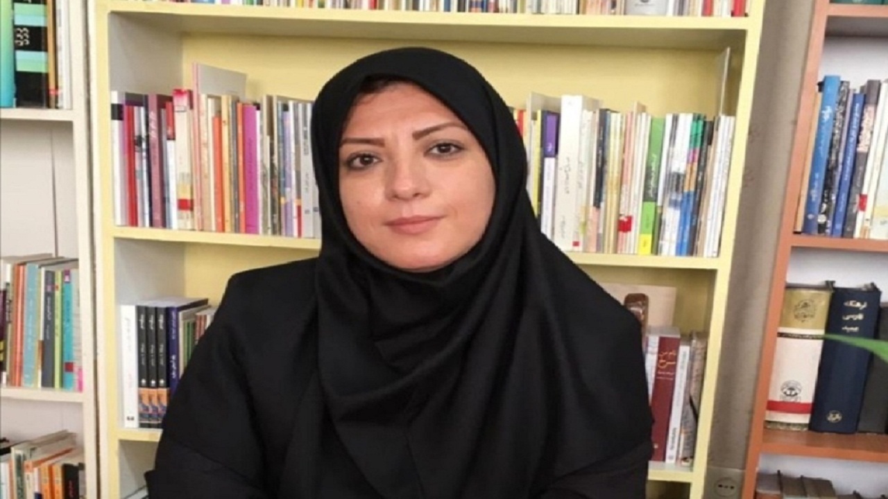 آهنگ درونی و موسیقی، چاشنی شعر هستند