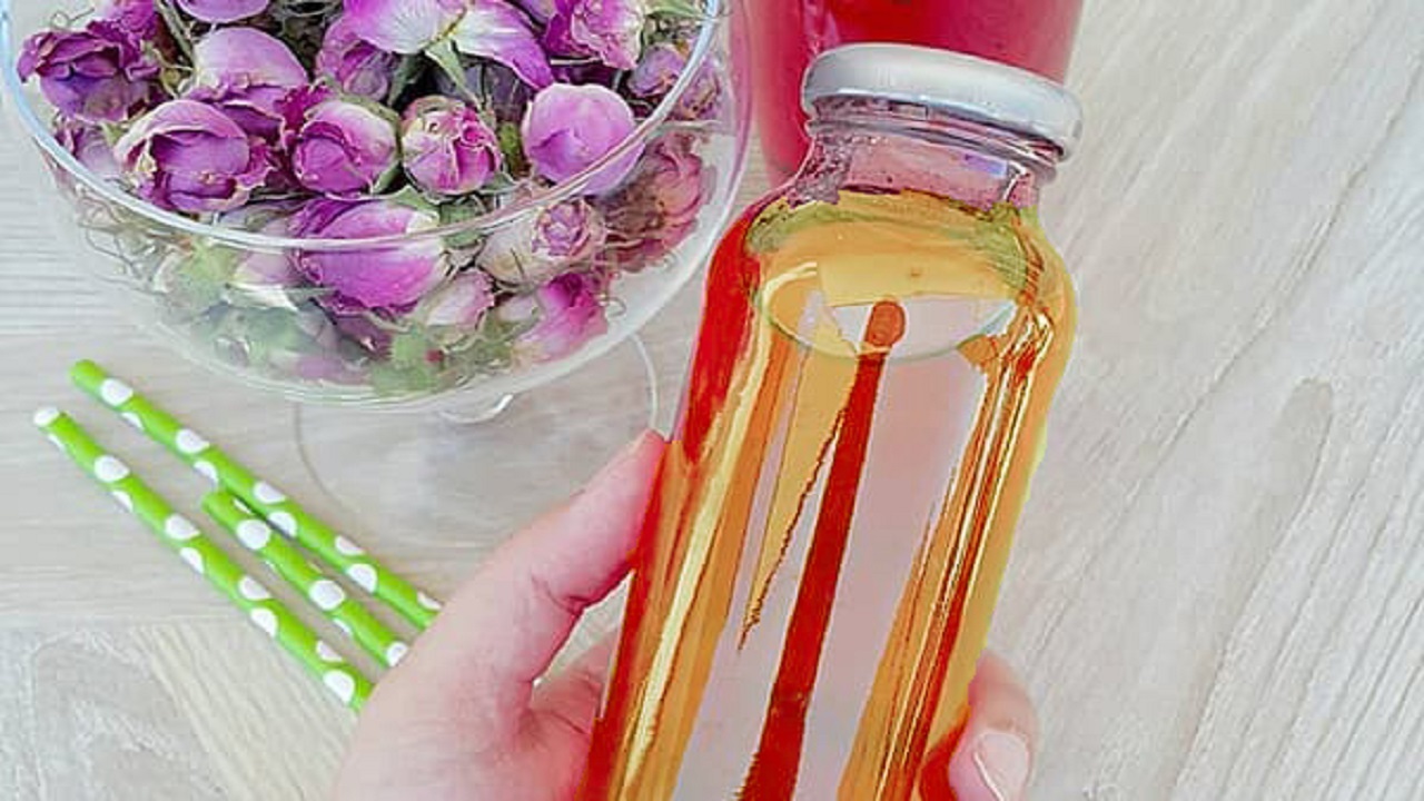 غنچه هزار درمان/ وقتی پای گلبرگ های گل محمدی به صنعت سرکه سازی باز می شود