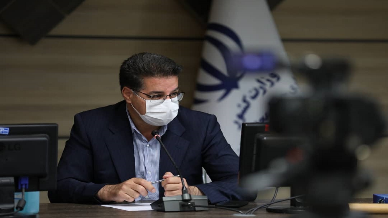 افراد به ظاهر سالم در مراودات خود فاصله گذاری اجتماعی را رعایت کنند