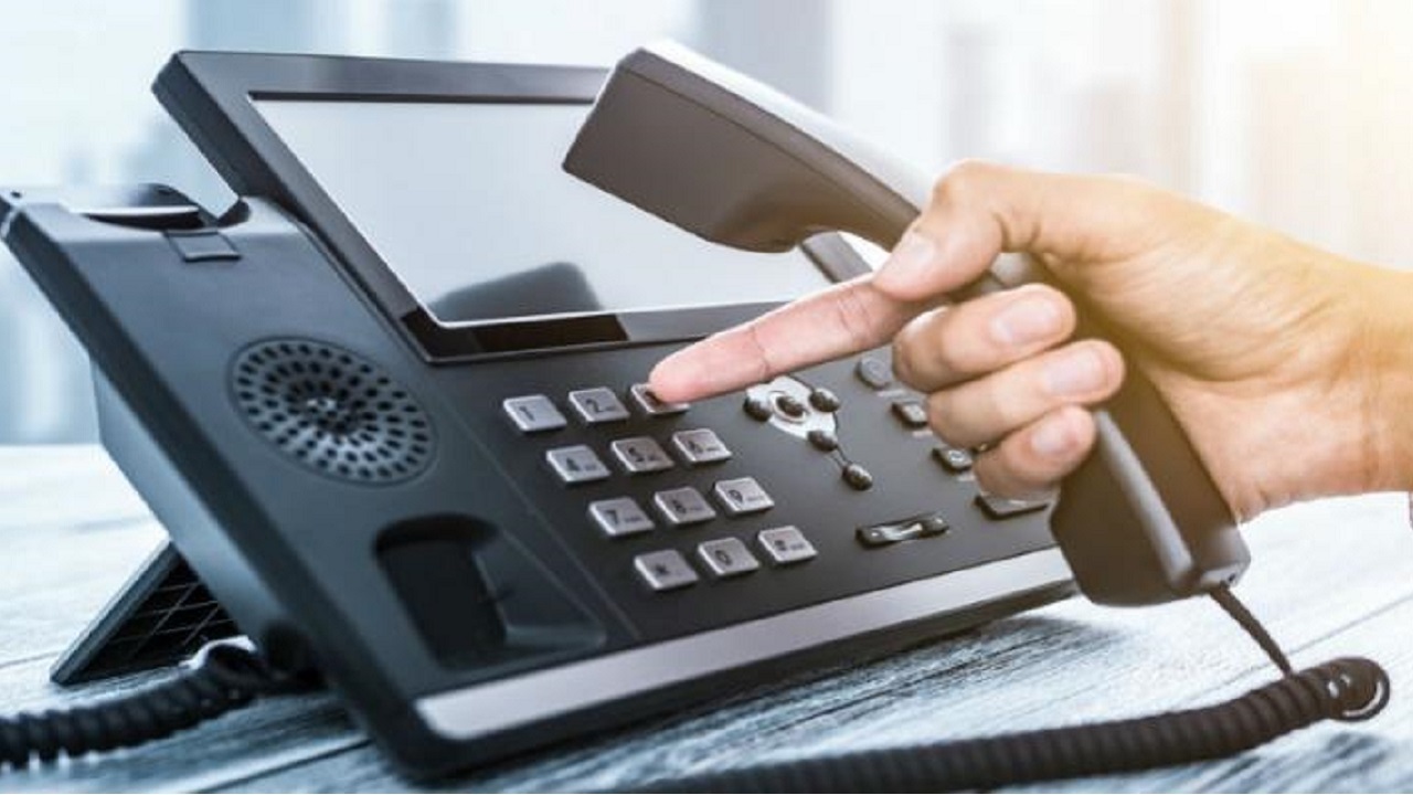 مقایسه کلی تلفن های نرم افزاری و تلفن های سخت افزاری VoIP
