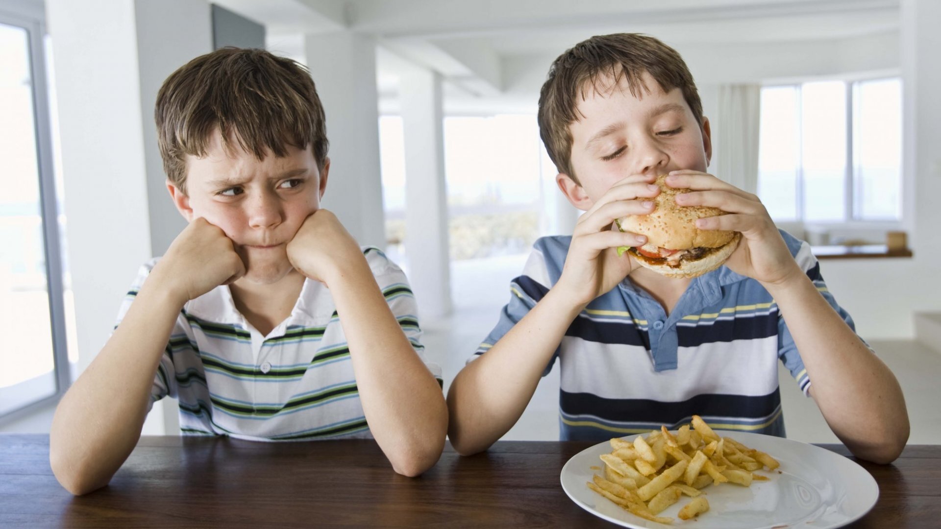 چگونه با افراد مغرور رفتار کنیم؟