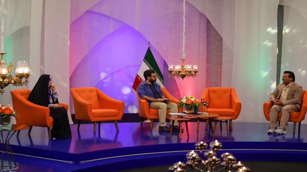 بلال فروشی که سرپرست ۱۰ هزار کودک یتیم شد/ خواننده جوان عشق های خانوادگی را آلبوم کرده است