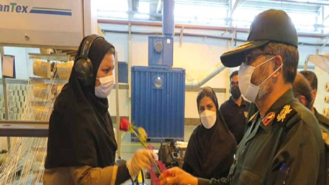 انقلاب اسلامی با تلاش نیروی کار و جوانان در تمام عرصه‌ها پیروز است