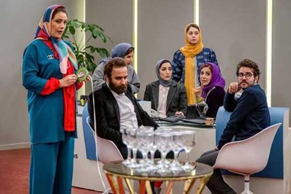 زیر پوست شبکه نمایش خانگی چه می&zwnj;گذرد؟ / ترویج کلیشه&zwnj;های غربی در کنار خشونت بی مرز + تصاویر
