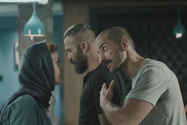 زیر پوست شبکه نمایش خانگی چه می&zwnj;گذرد؟ / ترویج کلیشه&zwnj;های غربی در کنار خشونت بی مرز + تصاویر