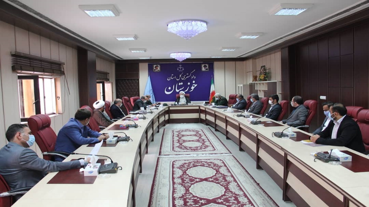 رفع موانع و پشتیبانی از تولید و اقتصاد با کمک هیئت اندیشه ورز بسیج