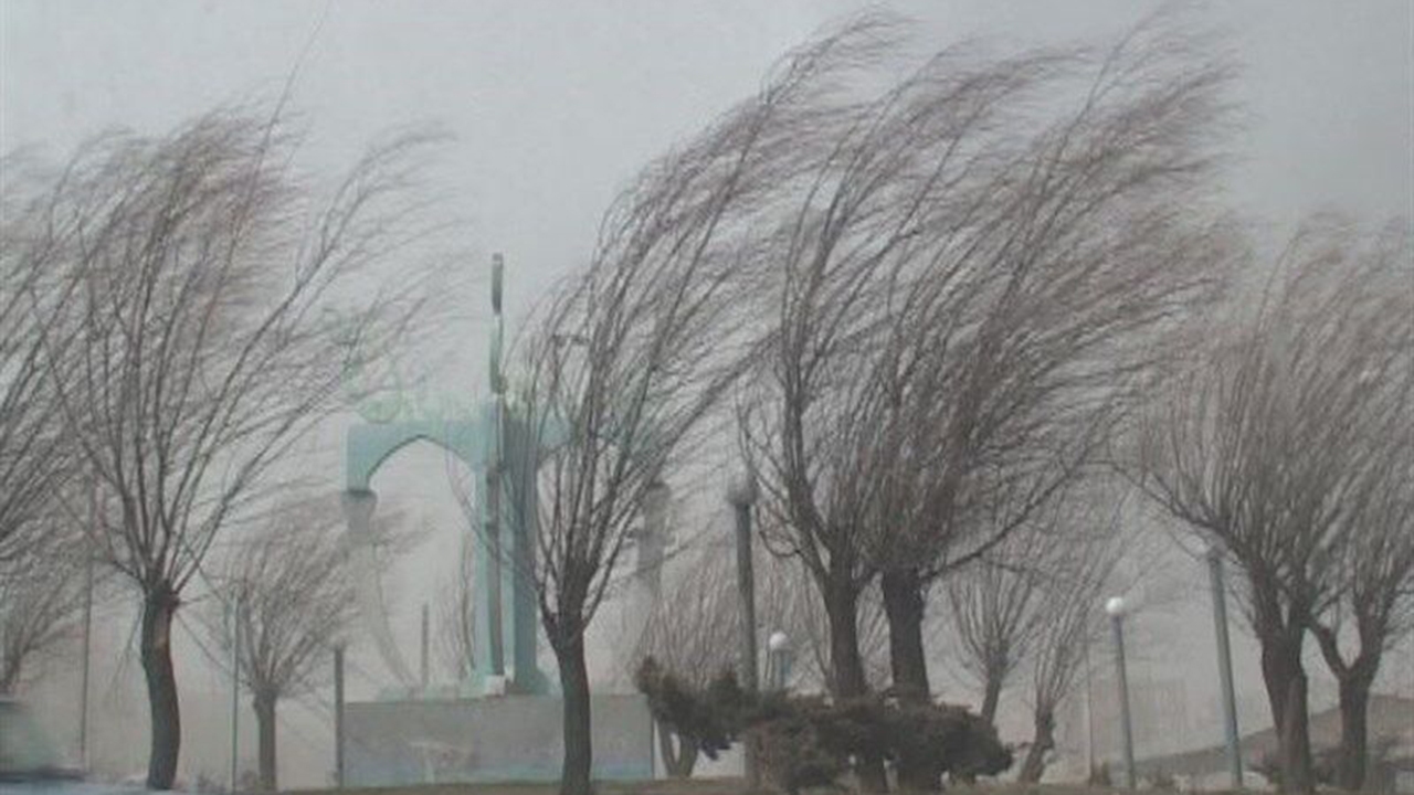 باد و باران فارس را فرا می‌گیرد