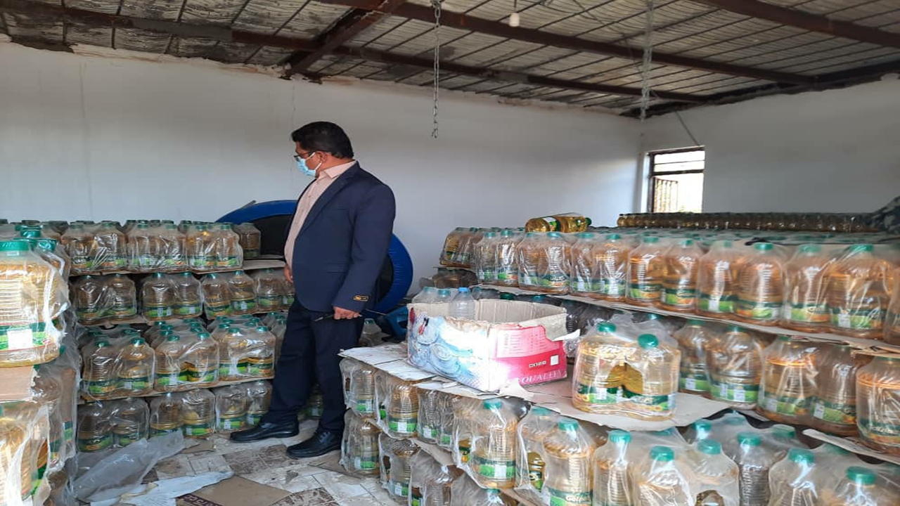 کشف انبار احتکار روغن خوراکی در ریگان