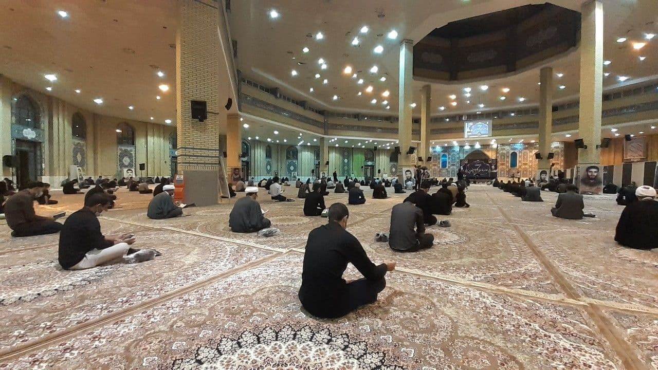 مراسم معنوی شب قدر در ایلام + عکس