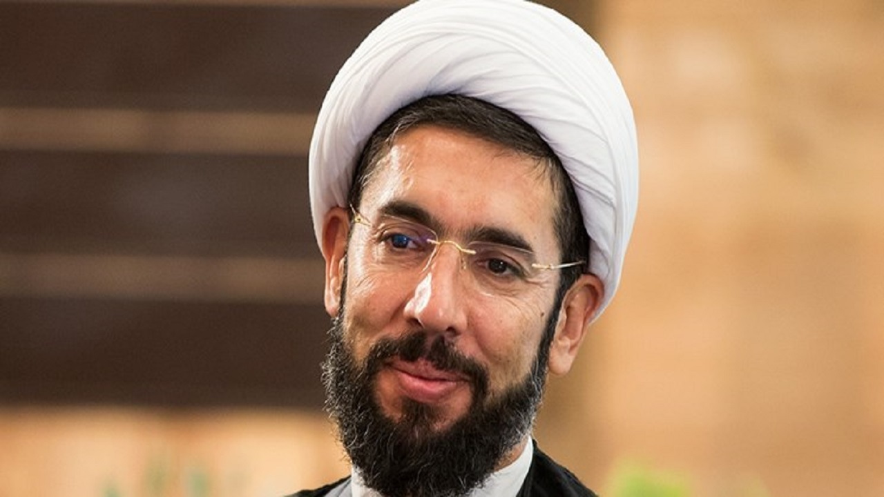 اساتید و معلمان الگویی برای زندگی مجاهدانه و سعادتمندانه