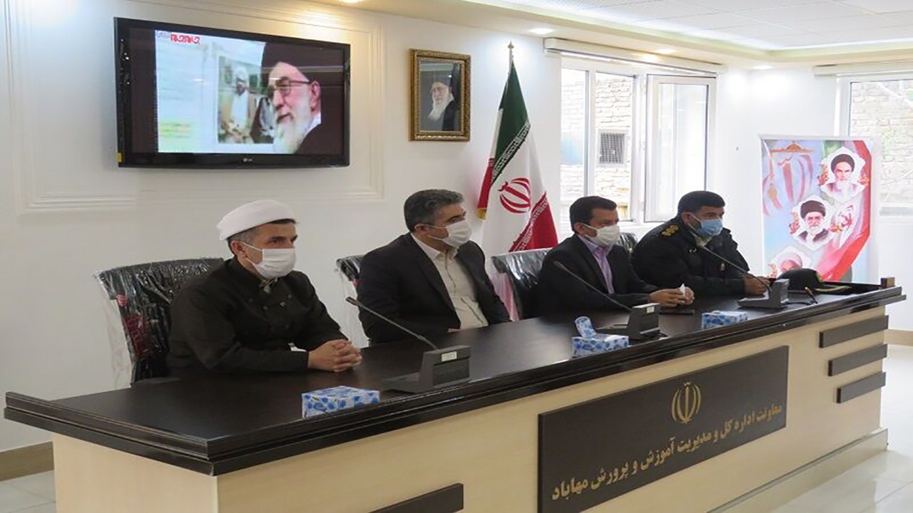 تقدیر از معلمان فرزند شهید در مهاباد