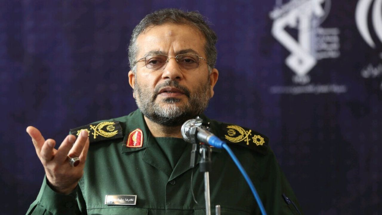 وزارت بهداشت تعهداتش در طرح شهید سلیمانی را انجام داد/ برای کمک در واکسیناسیون عمومی آماده ایم