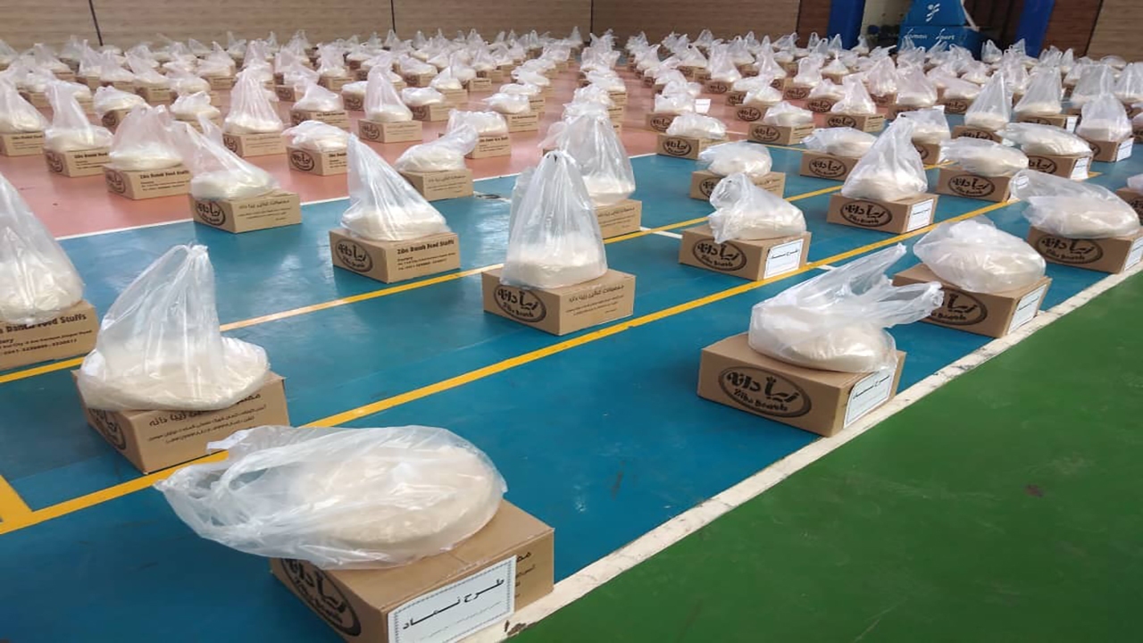 اهدای ۳۰۰ بسته حمایتی طرح نماد به دانش آموزان کرمان