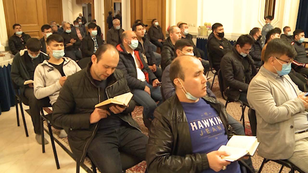 مراسم شب قدر در روسیه + فیلم