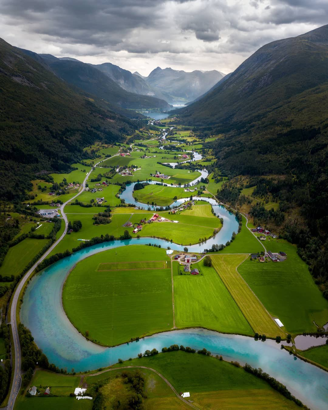 تصاویری زیبا از شهر Stryn در نروژ