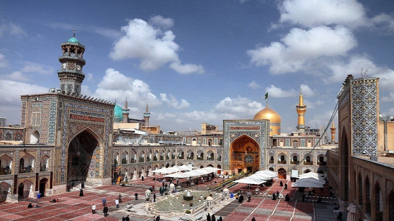 مفروش شدن ۲۰۰ هزار مترمربع از اماکن متبرکه رضوی در لیالی قدر
