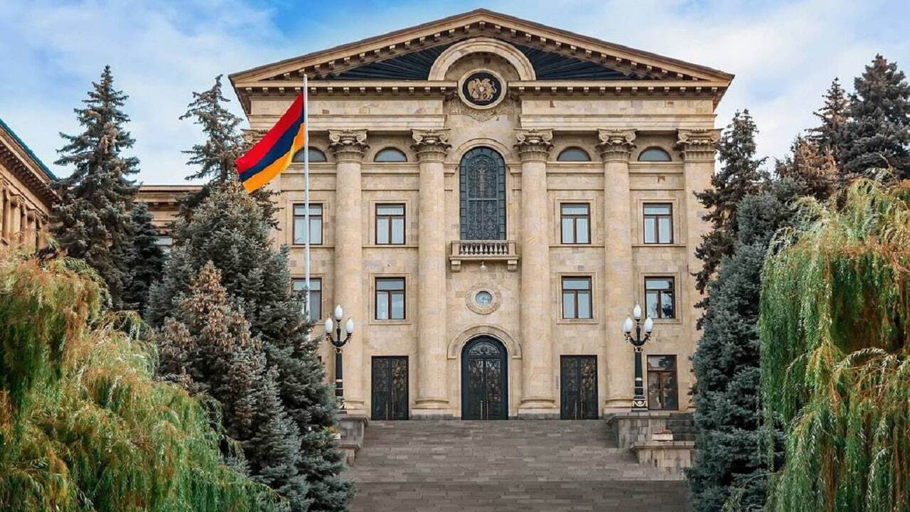 پارلمان ارمنستان به پاشینیان رای منفی داد