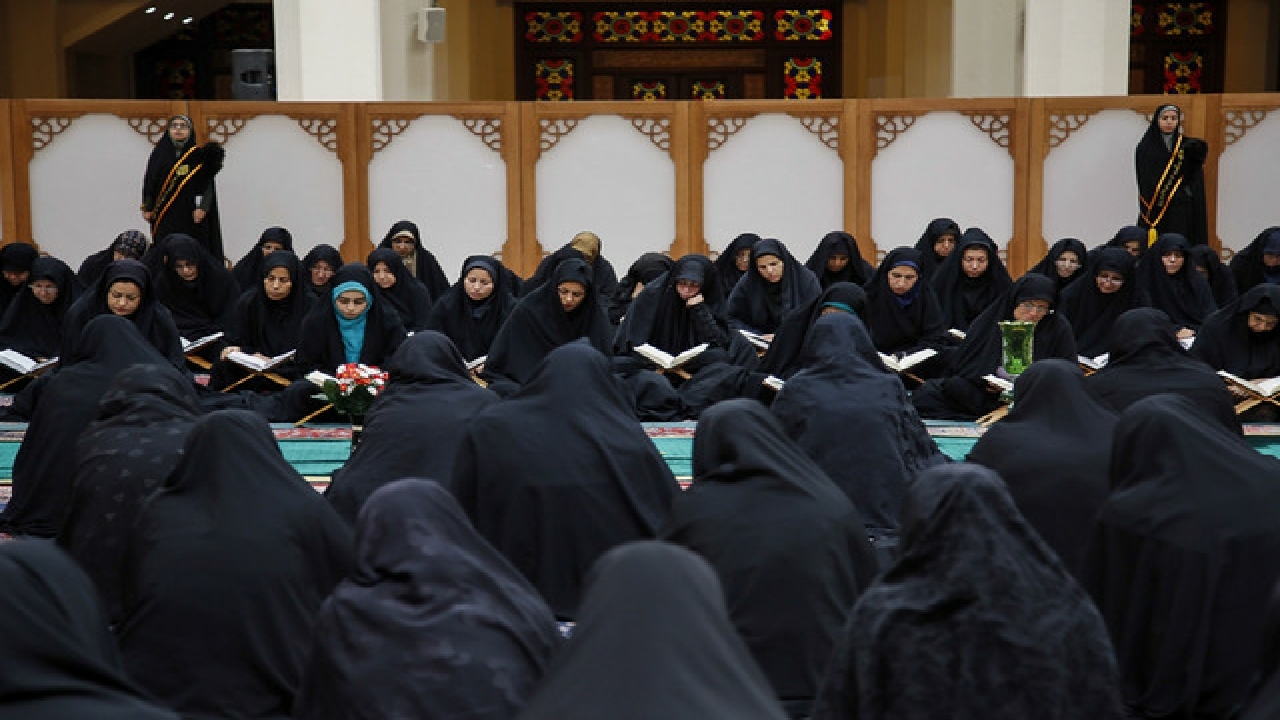 پذیرش دانش طلبان در حوزه علمیه خواهران