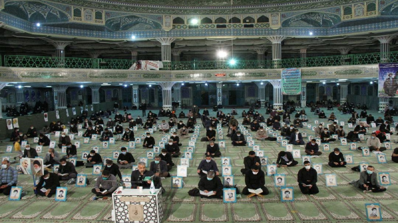 برگزاری مراسم احیای شب بیست و یکم ماه مبارک رمضان + تصاویر