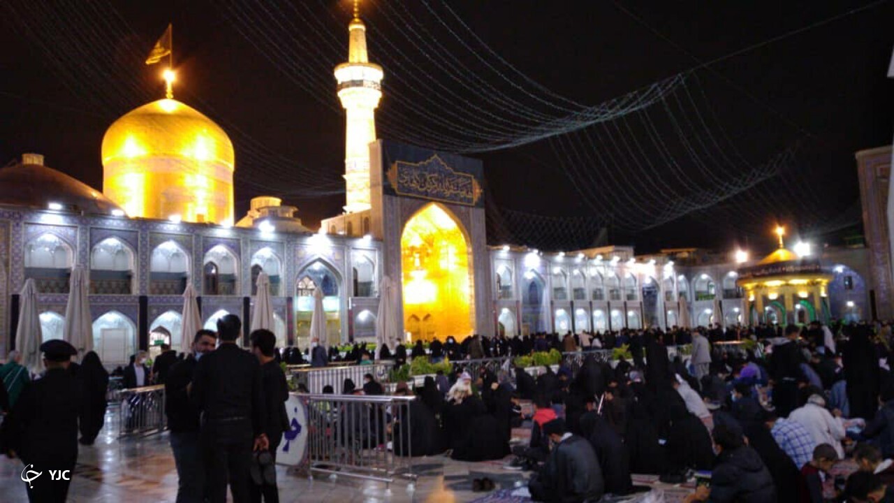 بیست و یکمین شب رمضان در حرم مطهر رضوی