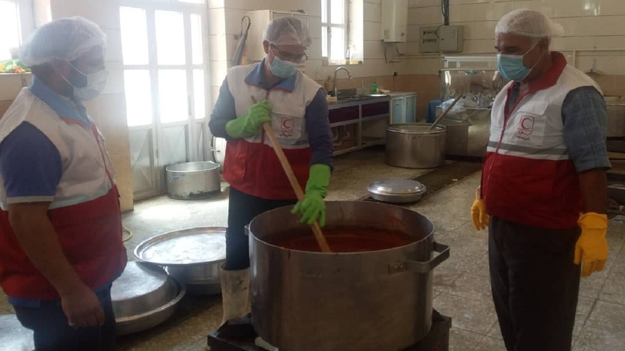 هزار دست غذا در بندر ریگ توزیع شد