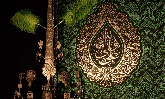 در برج ولا مهر جهان تاب علیست در برج ولا مهر جهان تاب علیست