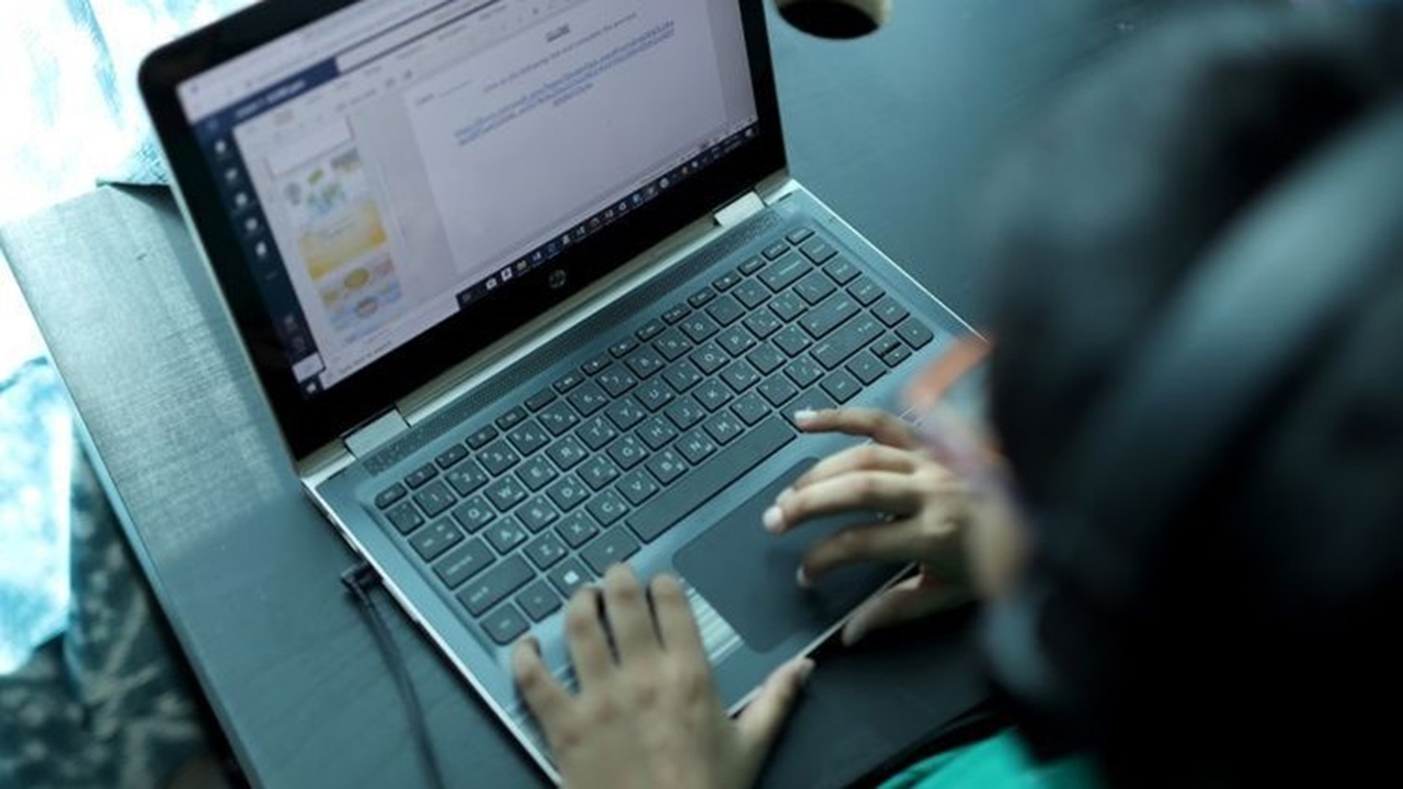 درخواست تشکل‌های دانش‌آموزی فارس برای غیرحضوری شدن امتحانات