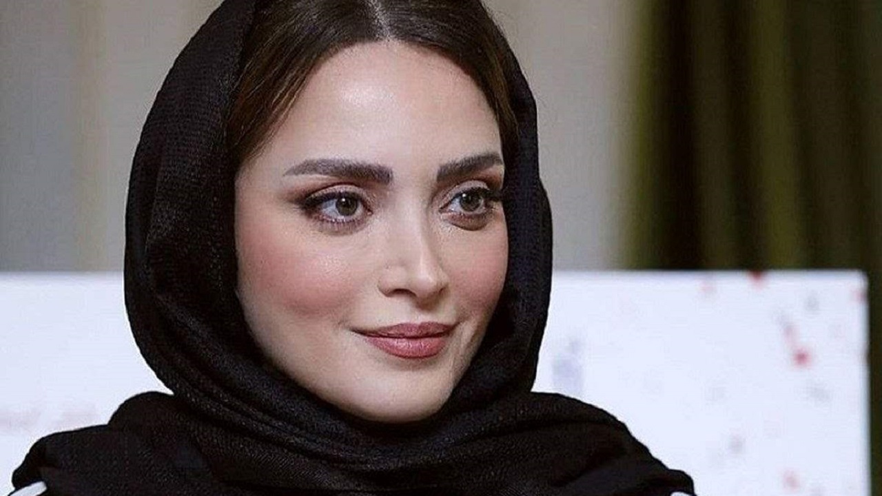 تصویری از کودکی بهنوش طباطبایی به مناسبت روز بازیگر
