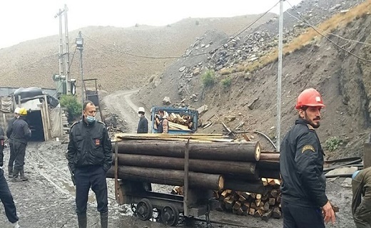 ۷۳ ساعت در دل زمین/ معدنکاران همچنان محبوس!/ تونل&zwnj;های جدید از سطح زمین حفر شد