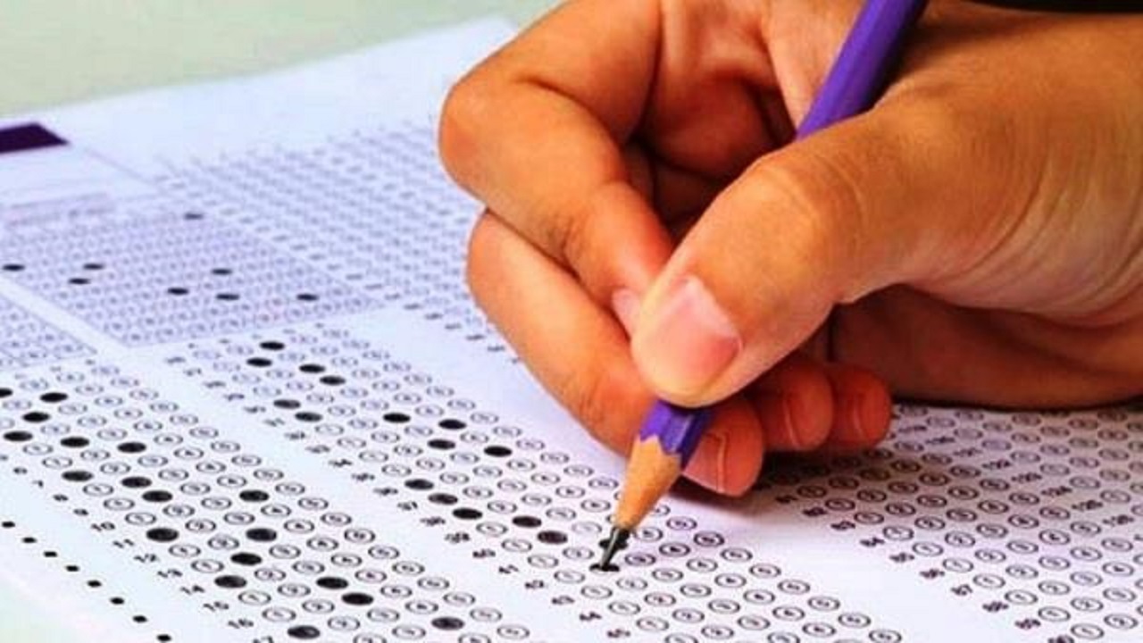 ارائه مشاوره تحصیلی به ۴۶۱ دانش آموز تحت حمایت کمیته امداد