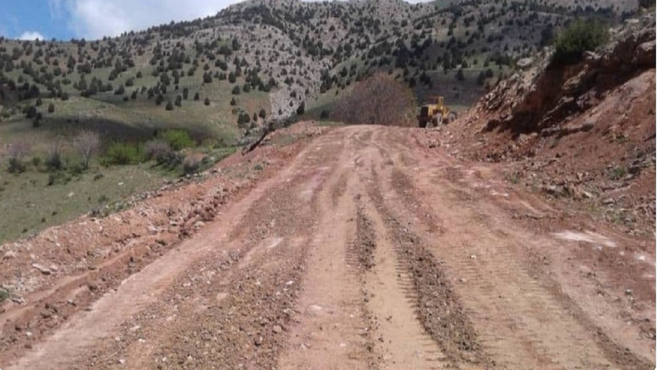 بازگشایی محور روستایی ویار به سپارده