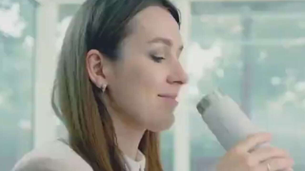طراحی جالب یک بطری آب ضد باکتری + فیلم