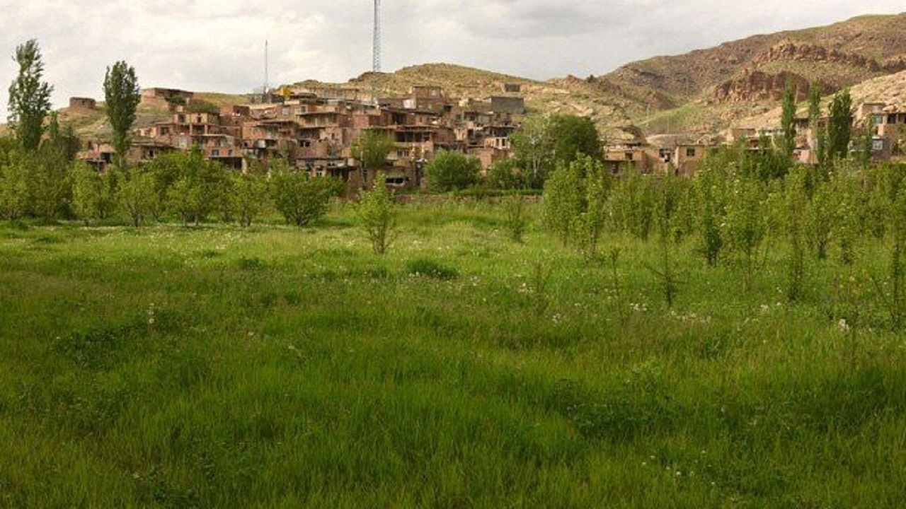 جُنگ؛ روستای قاصدک‌ها