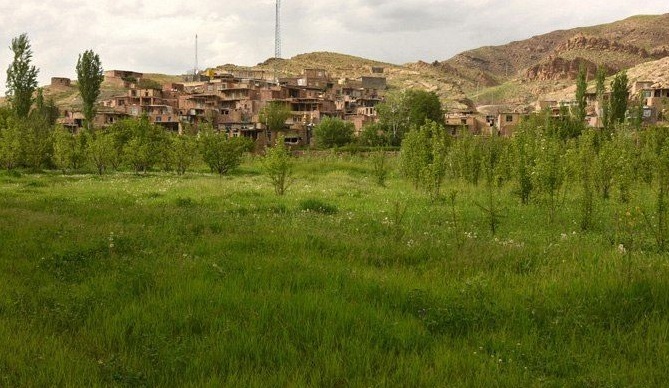 جُنگ؛ روستای قاصدک&zwnj;ها